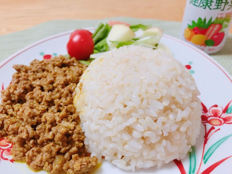 野菜ジュースで作る！やみつき時短カレーｂｙメナード