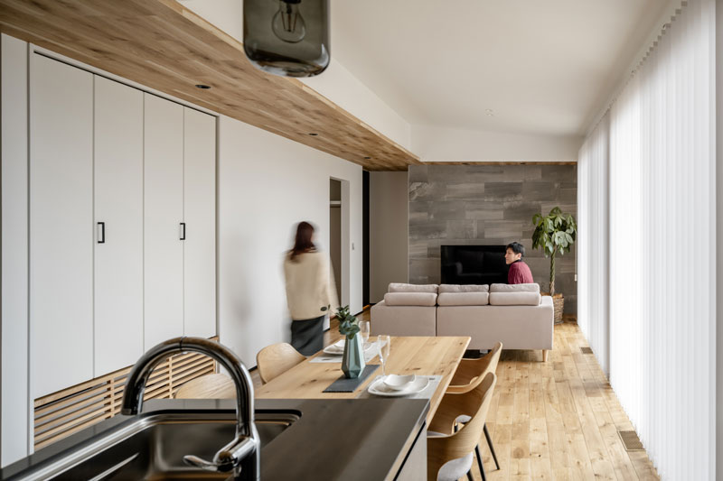 こだわりは開放的なリビングとかっこいいキッチンのある家
